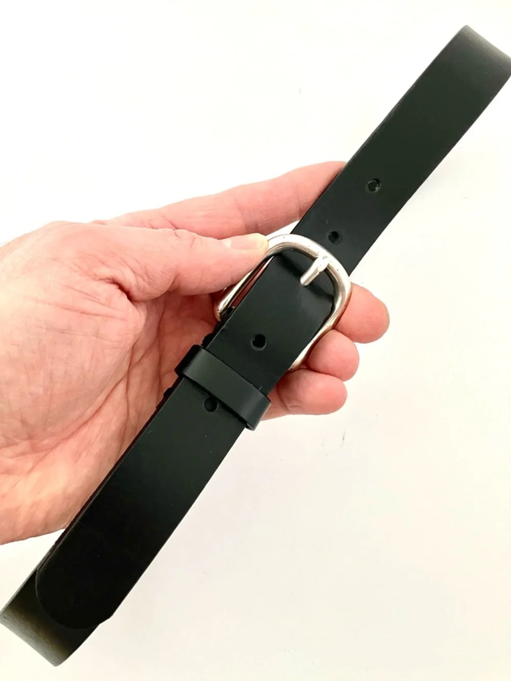 J. Crew Crewcuts Black Leather Belt with Rounded Silver Buckle Boys Medium AW431